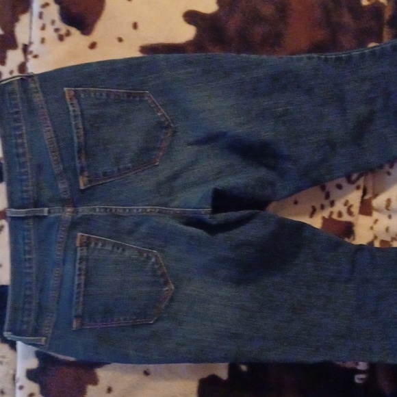 OLD NAVY, WOMENS SIZE 6, CURVY SKINNY JEANS. - Picture 7 of 10